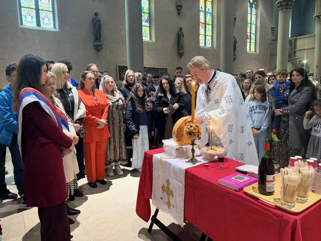 СА СЛАВЕ КОЛА СРПСКИХ СЕСТАРА СА СЛАВЕ КОЛА СРПСКИХ СЕСТАРА